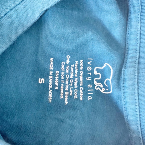 Ivory Ella Blue Long Sleeve Graphic Pocket Tee S - Picture 5 of 5